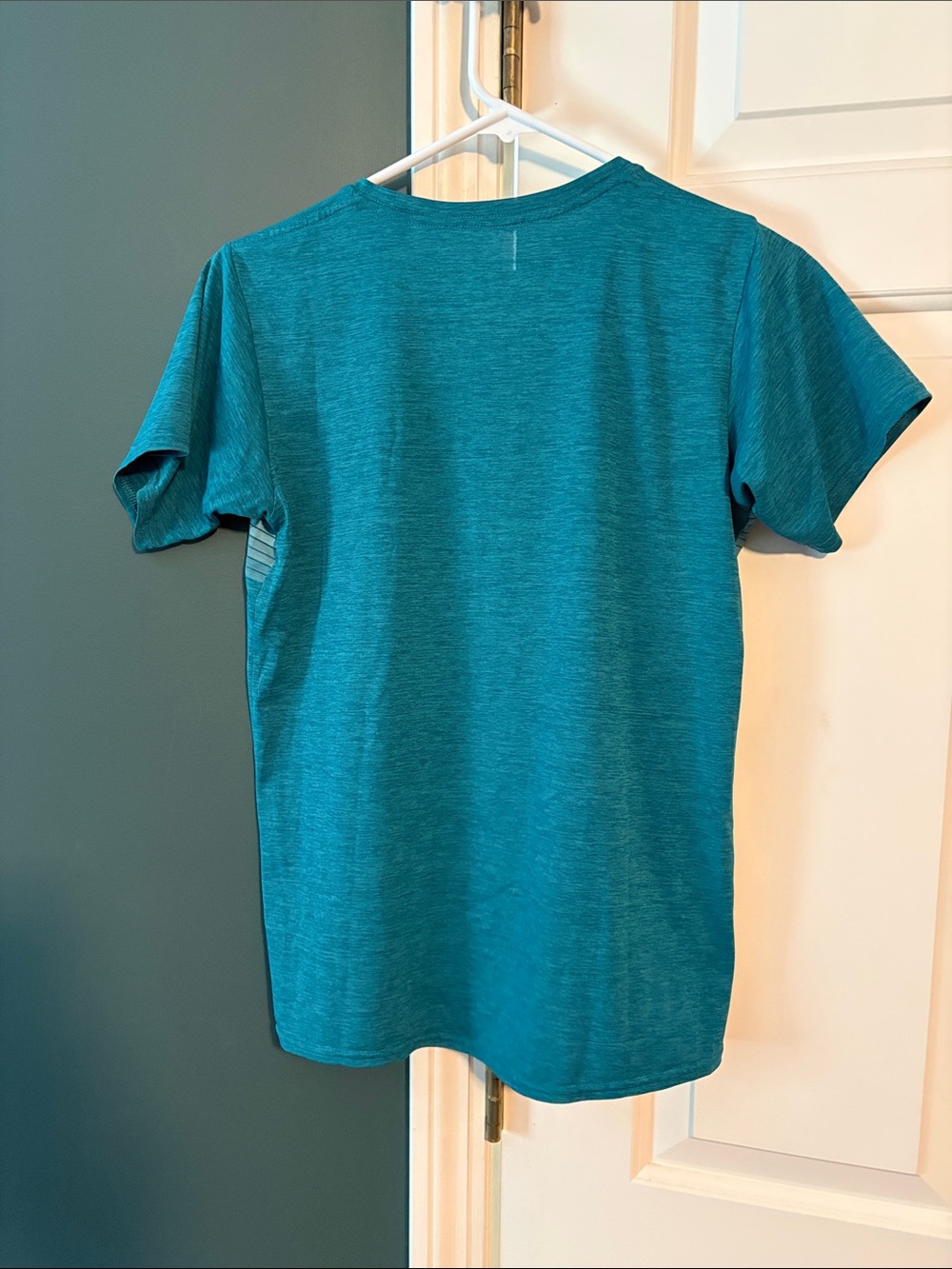 Patagonia Capilene Cool Teal Heather Crew Tee with Light Blue Wave Graphic - Picture 2 of 5